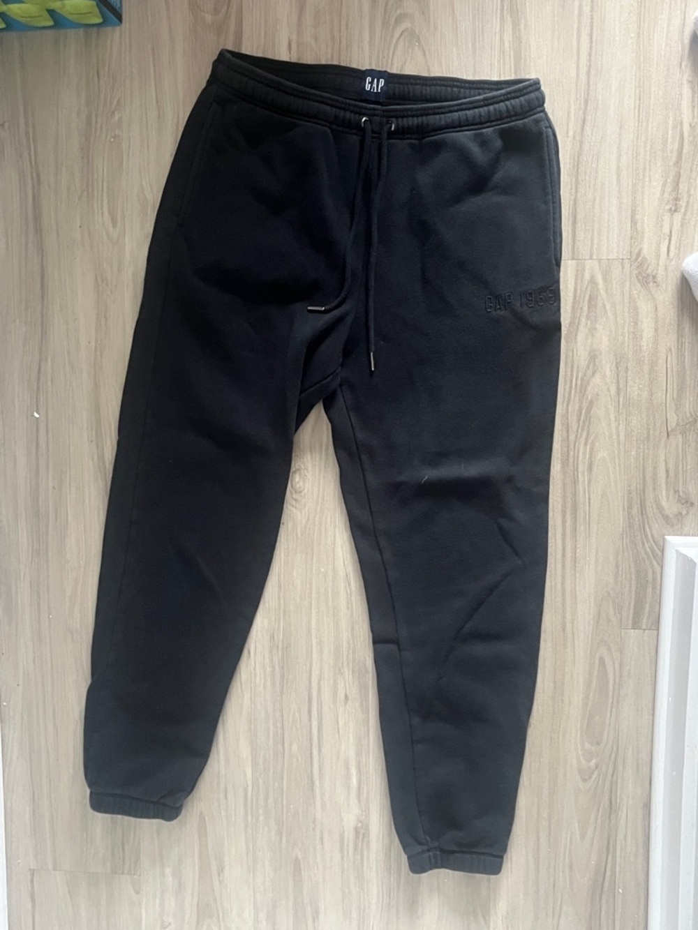 GAP Black Women's Tapered Jogger Sweatpants